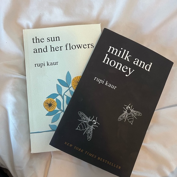 Rupi Kaur | The sun and her flowers | Milk and honey | set of 2 | Books - Picture 3 of 16